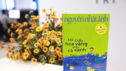 “Tôi thấy hoa vàng trên cỏ xanh” đến với độc giả Nhật