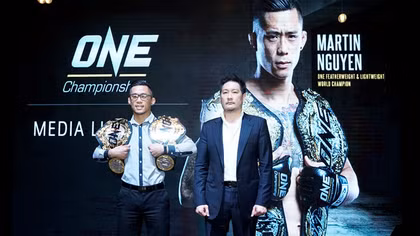Võ sĩ gốc Việt vô địch One Championship đến Việt Nam