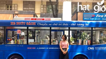 Độc đáo xe buýt sách ở TP Hồ Chí Minh