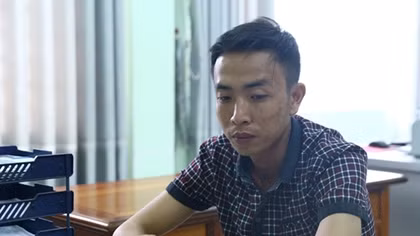 Định giở trò đồi bại với cô gái mới quen