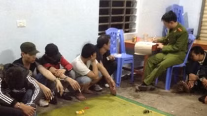 Thua bạc, cướp tiền nhà cái tại sòng