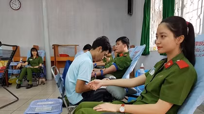 Hơn 500 cán bộ, học viên Cảnh sát hiến máu vì đồng đội thân yêu