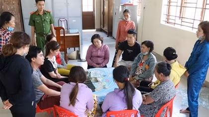 Sòng bạc núp bóng quán giải khát