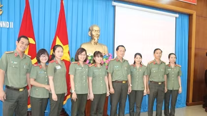 Trường Cao đẳng ANND II họp mặt kỷ niệm ngày Quốc tế Phụ nữ 