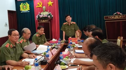 Thứ trưởng Nguyễn Văn Sơn làm việc với Tổng cục Hậu Cần – Kỹ thuật