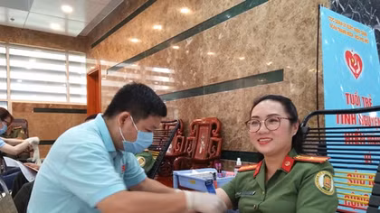 Hơn 200 chiến sỹ An ninh hiến máu vì cộng đồng thân yêu