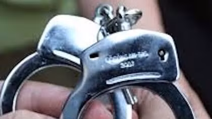 10 đối tượng mang theo hung khí hùng hổ đến các quán cà phê đòi "bảo kê"
