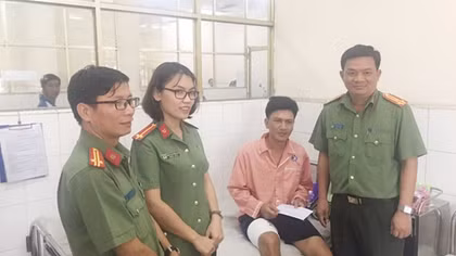 Công an Bình Dương thăm hỏi “Hiệp sỹ” bị thương