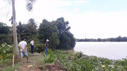 Đi câu cá, phát hiện thi thể trên sông Sài Gòn