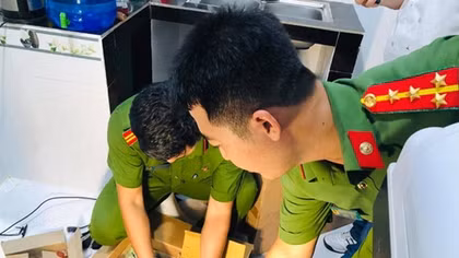 Khởi tố vụ làm giả hàng ngàn bằng cấp giả phía Nam