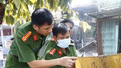 Nổ bình khí nén, chủ tiệm vá lốp ô tô tử vong