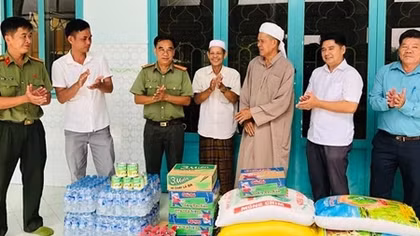 Chúc mừng Thánh đường Hồi giáo Minh Hoà dịp lễ Tháng chay Ramadan