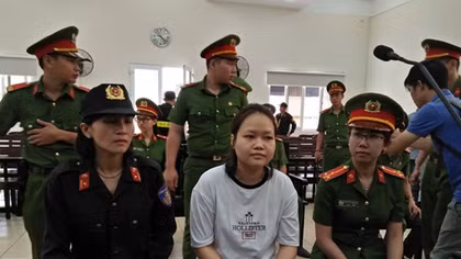 Tuyên án nhóm bị cáo giết người đổ bê tông phi tang
