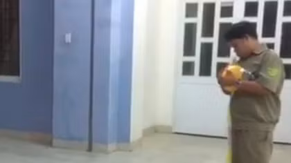 Nghi án hãm hiếp phụ nữ, cướp tài sản trong nhà vệ sinh