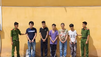 Thiếu tiền nhậu và đánh bạc, nhóm thanh niên rủ nhau đi trộm