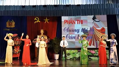 Sôi nổi đêm chung kết “Cán bộ Hội Phụ nữ duyên dáng, tài năng”