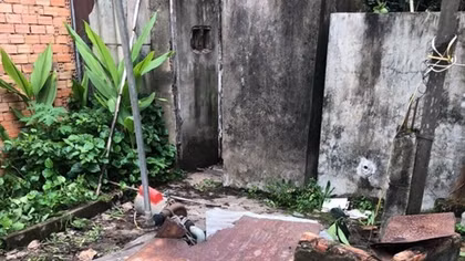 Đau lòng phát hiện thi thể cháu bé 3 tuổi dưới giếng
