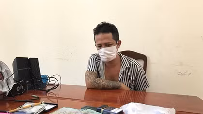  11 thanh niên thuê phòng khách sạn "mở tiệc ma túy"