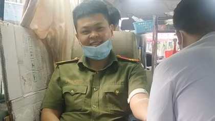 Tuổi trẻ Bộ Tư lệnh Cảnh vệ tranh thủ ngày chủ nhật hiến máu cứu người