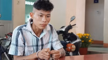 Bắt kẻ trốn truy nã về chúc Tết gia đình