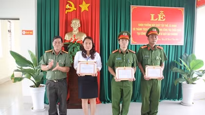 Khen thưởng 11 tập thể, cá nhân xuất sắc cứu hỏa Công ty Đài Chương