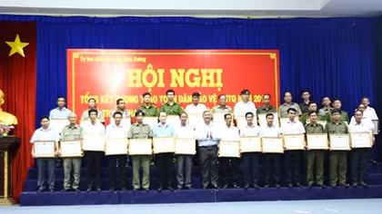 Hơn 180 tập thể, cá nhân xuất sắc trong phong trào toàn dân bảo vệ ANTQ