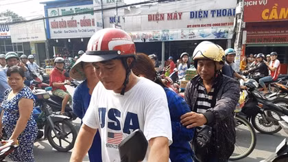 Rủ bạn nhậu đi "vui vẻ", người phụ nữ trộm tiền của “phi công trẻ”