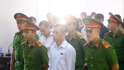 Hoãn phiên tòa xử cựu Bí thư Thị ủy Bến Cát vì thiếu “nạn nhân” ngân hàng
