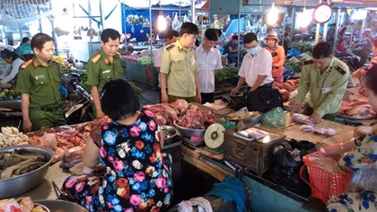 Phát hiện thịt bò dương tính với hàn the ở Trung tâm thương mại