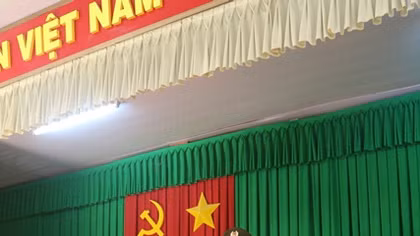 Tặng nhà Nghĩa tình đồng đội cho cán bộ có hoàn cảnh khó khăn