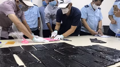 Hơn 5kg ma túy trong kiện hành lý nhập khẩu