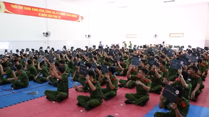 Gần 400 học viên Cảnh sát thi tìm hiểu lịch sử CAND