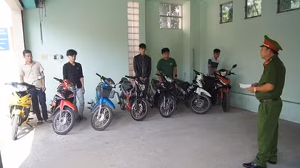 Gần 100 “quái xế”gây rối ANTT đường 30-4