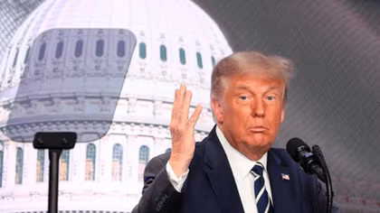 Ông Trump lại dọa "giáng đòn hiểm" lên Trung Quốc