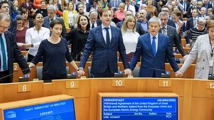 Brexit đi đến hồi kết: EU nghẹn ngào tạm biệt nước Anh