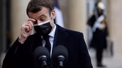 Tổng thống Pháp Macron mắc COVID-19 
