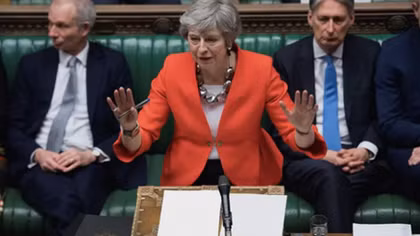 Thủ tướng Anh "tiếc nuối" khi thỏa thuận Brexit lại thất bại