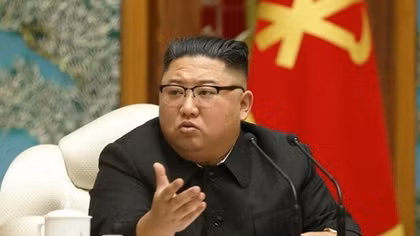 Ông Kim Jong-un tái xuất, triệu tập họp gấp về COVID-19