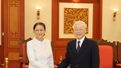 Tổng Bí thư, Chủ tịch nước Nguyễn Phú Trọng tiếp Chủ tịch Quốc hội Lào