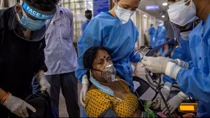 Phát hiện đột biến virus gây COVID-19 có khả năng "né" kháng thể