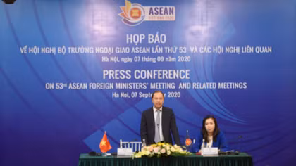 Bộ trưởng Ngoại giao ASEAN bàn cách phục hồi hậu COVID-19