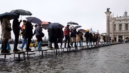 Venice "thất thủ" vì trận lụt tồi tệ nhất trong nửa thế kỷ 