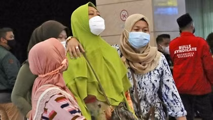 Thân nhân hành khách chuyến bay Indonesia tuyệt vọng chờ đợi phép màu