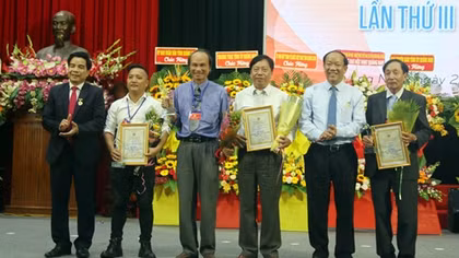 Trao giải văn học nghệ thuật Đất Quảng lần thứ ba