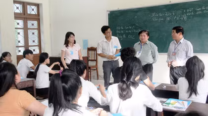 Thứ trưởng Bùi Văn Ga kiểm tra công tác thi THPT quốc gia tại Quảng Nam