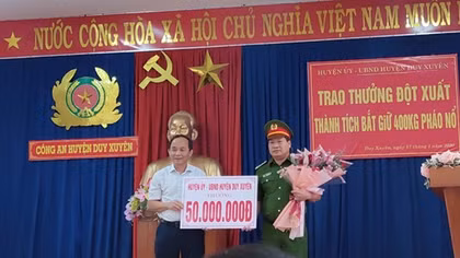 Thưởng “nóng” đơn vị phát hiện gần 400kg pháo được vận chuyển từ Lào về Việt Nam