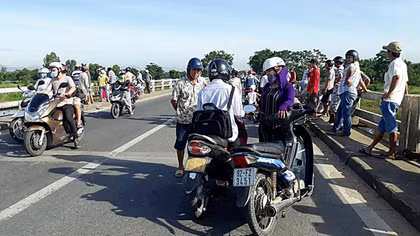 Vợ chồng cùng gieo mình xuống sông Thu Bồn tự vẫn