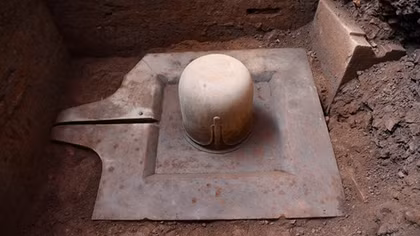 Phát hiện Linga - Yoni liền khối thế kỷ IX lớn nhất Việt Nam 
