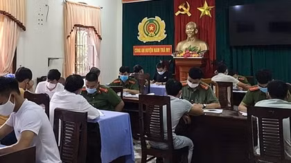 Triệt xóa 2 tụ điểm đánh bạc, tổ chức đánh bạc tại “thủ phủ” sâm Ngọc Linh