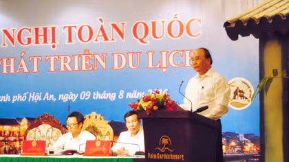 Khắc phục những yếu kém, thúc đẩy phát triển du lịch bền vững